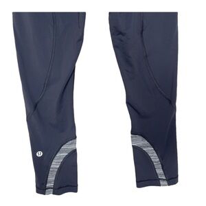 Lululemon Run Inspire Crops Cropped Leggings Grey Stripes Size 4 Rare Yoga